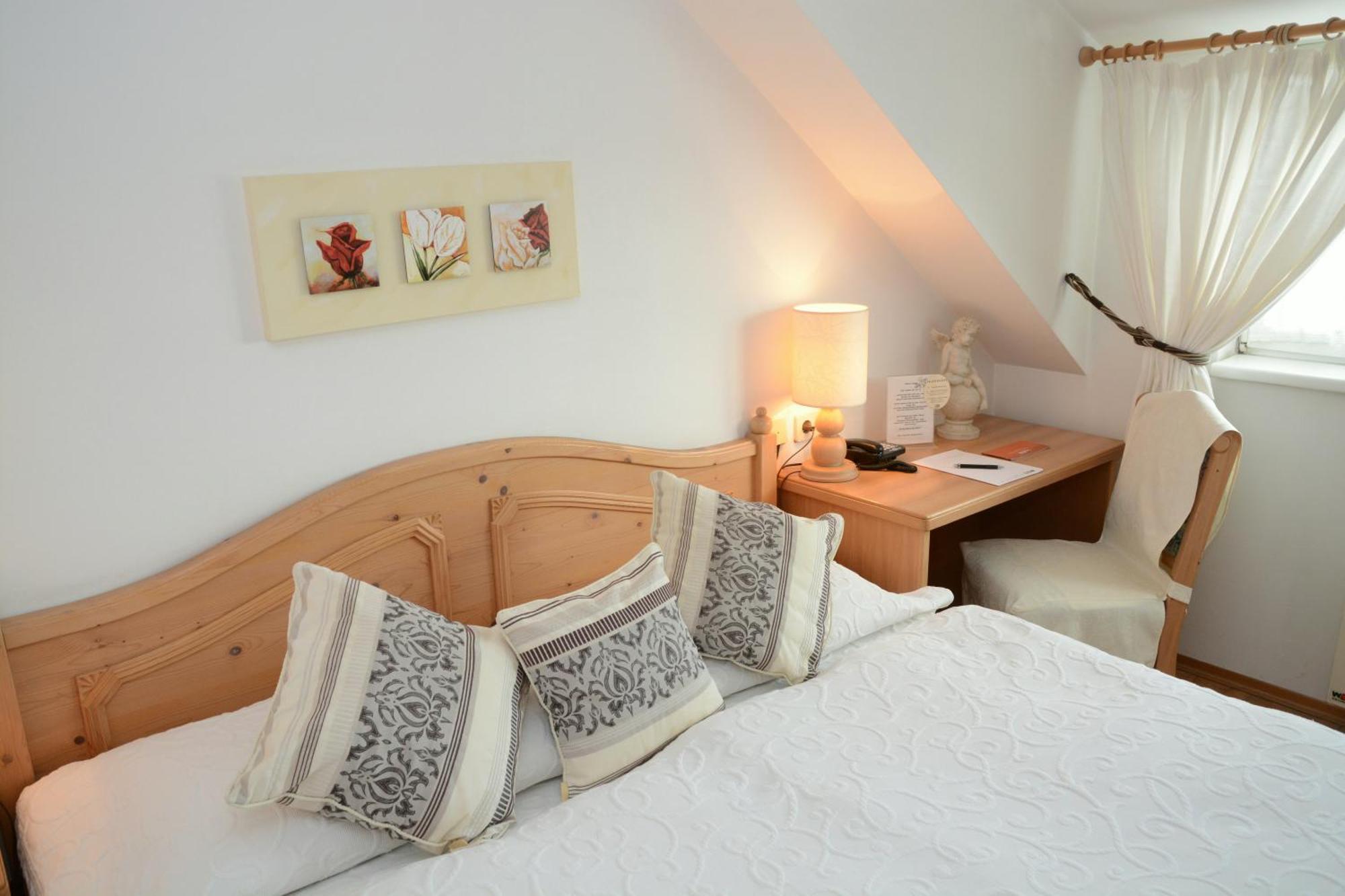 Hotel & Restaurant Braunstein - Pauli'S Stuben Purbach am Neusiedlersee Δωμάτιο φωτογραφία