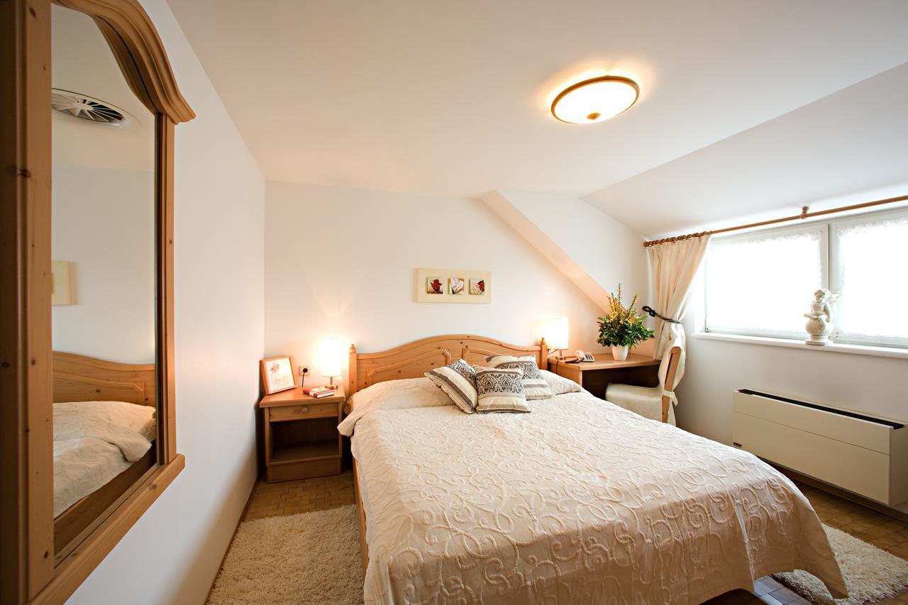 Hotel & Restaurant Braunstein - Pauli'S Stuben Purbach am Neusiedlersee Εξωτερικό φωτογραφία